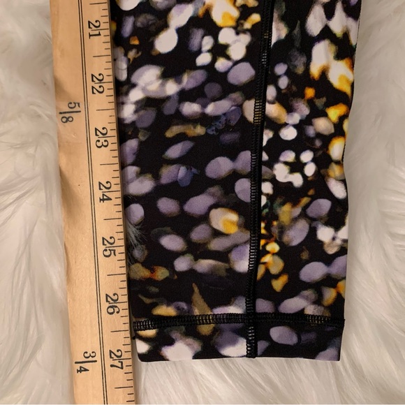 Lululemon Speed Up Tight 28” Metropolis Glow Multi 8 Full on Luxtreme Worn Once - Picture 11 of 16